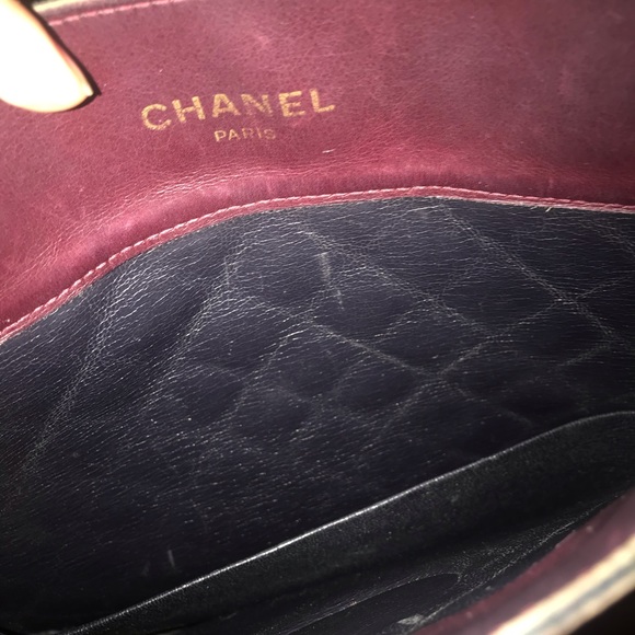 CHANEL leather matelasse purse - Picture 5 of 6